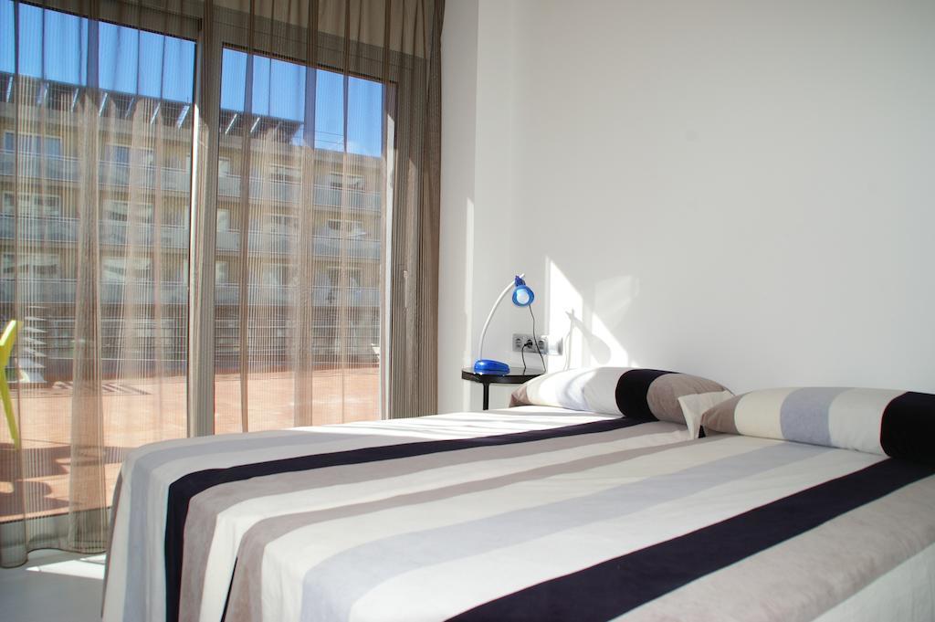 Apartamentos en Rocamaura L'Estartit Habitación foto